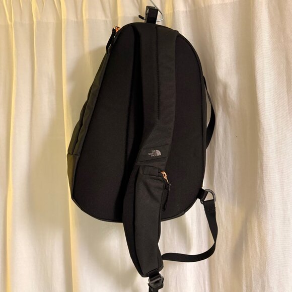NEW The North Face Isabella Sling Bag – Black Light – 9L Tablet Pocket NWT main image 6